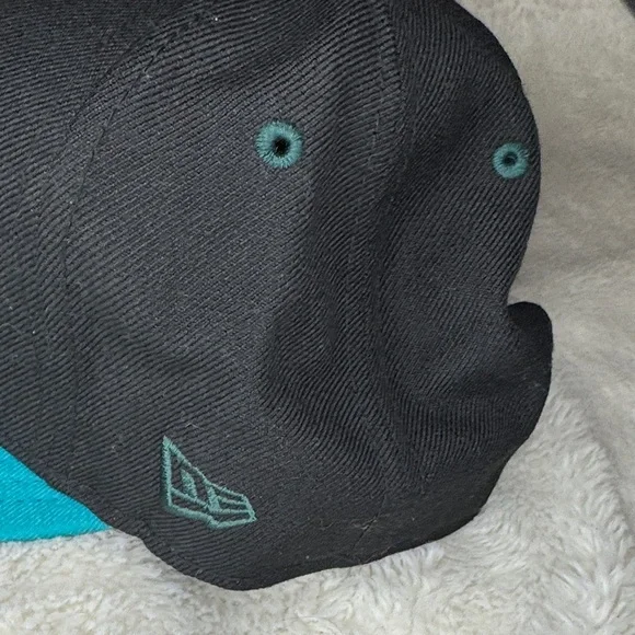 New Era Black and Teal Snapback Montreal Expos Cooperstown Collection Hat - Picture 4 of 4